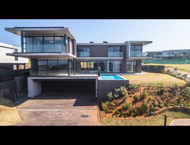 5 BEDROOM FREESTANDING FOR SALE IN UMHLANGA RIDGE